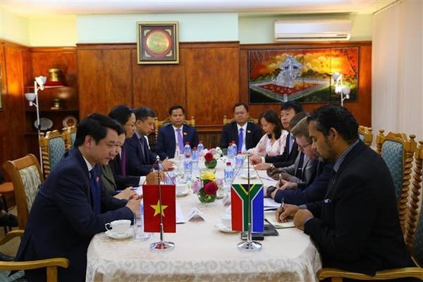 Vietnamese and South African legislatures strengthen exchanges and cooperation